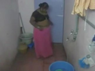 Desi village bhabhi india aunty hidden cam http://www.xnidhicam.blogspot.com