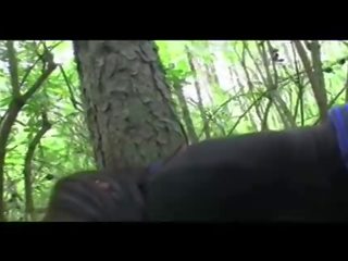 Ejen awam hd eva mengambil wang untuk seks dalam yang hutan