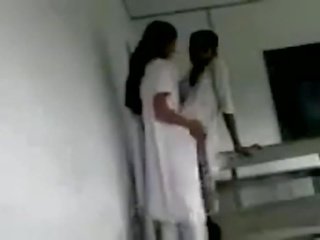 indian-student-making-sex-in-classroom