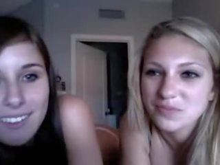 Two Hot Omegle Teens Show Pussy On Webcam