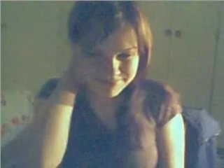 Cute Teen Anna Flashing Tits In Webcam