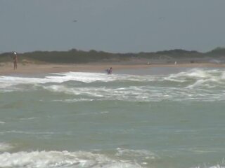 Vse naravna blondinke mermaid agnes gre suhe dipping na na plaža!